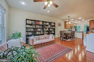 311 I St SE, Washington, DC 20003 - photo 6