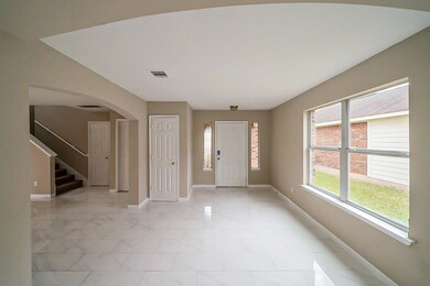 8819 Durham Manor Ln, Houston, TX 77075 - photo 5