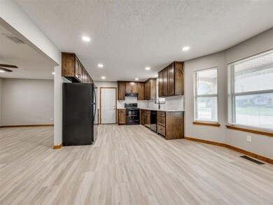 412 Sundown Dr, Norman, OK 73069 - photo 6