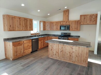 Kitchen1 (1)