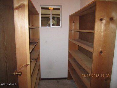 Walk in Pantry