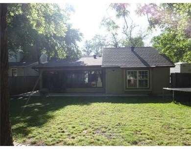 604 NW B St, Bentonville, AR 72712 - photo 2