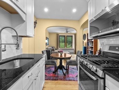 228 Commonwealth Ave unit 9, Boston, MA 02116 - photo 4