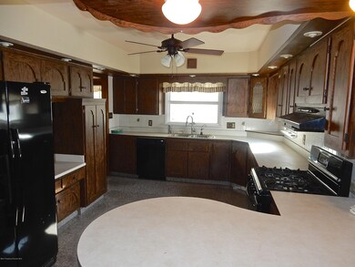 364 N Lincoln Ave, Scranton, PA 18504 - photo 2