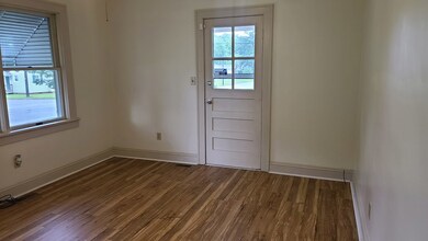 Living Room - New floors -