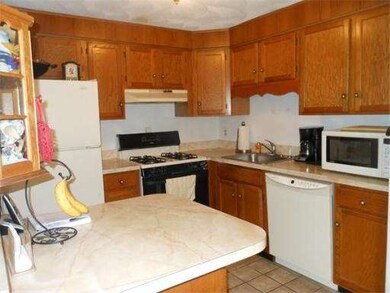 58 Decarolis Dr, Tewksbury, MA 01876 - photo 5