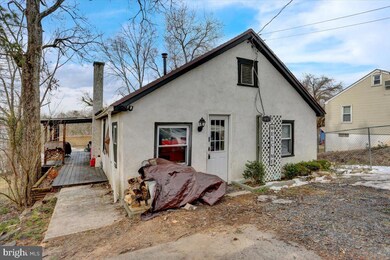 1017 Farmington Ave, Pottstown, PA 19464 - photo 2