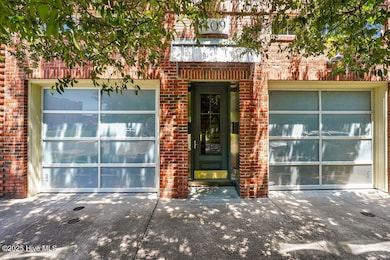 409 Brunswick Street, 1