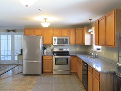 62 Emerald Rd, Rutland, MA 01543 - photo 7