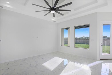 Empty room with ceiling fan, baseboards, visible vents, and recessed lighting