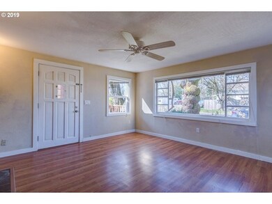 445 W Main St, Sheridan, OR 97378 - photo 5