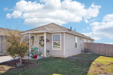 14010 Llama Place, San Antonio, TX 78252 - photo 2