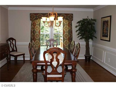 Dining Room - Formal Dining Room, two-member crown