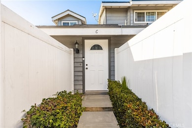 1062 Walnut St unit C, Tustin, CA 92780 - photo 2