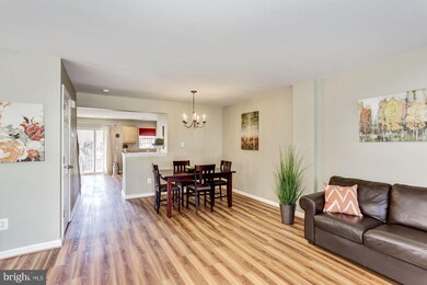 42795 Pilgrim Square, Chantilly, VA 20152 - photo 4