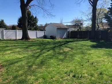 1629 Primrose Ln, Bethlehem, PA 18018 - photo 5