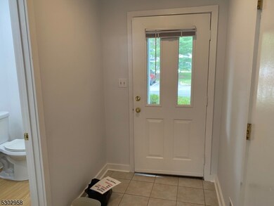 261 Hedgerow Rd, Bridgewater, NJ 08807 - photo 3