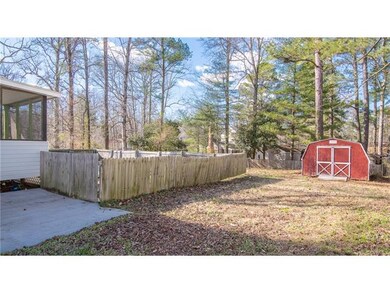 10904 Sassafras Dr, Hopewell, VA 23860 - photo 4