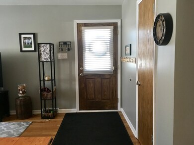 5923 W Maple Ave, Berkeley, IL 60163 - photo 3