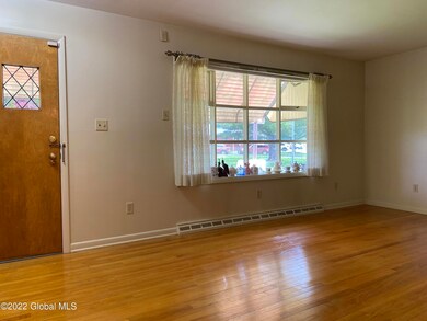 47 Tryon Ct, Albany, NY 12203 - photo 5