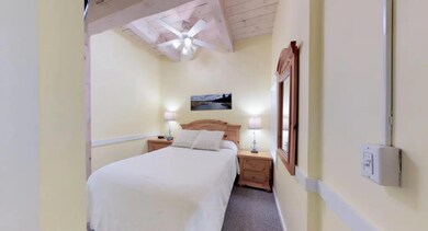 21 Island Inn Rd unit 33, Oak Bluffs, MA 02568 - photo 7