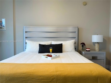 Icon Brickell Tower 3 unit 4405, Miami, FL 33131 - photo 5