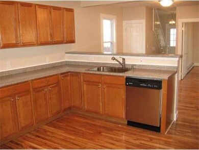 21 Cambridge St, Lawrence, MA 01843 - photo 4