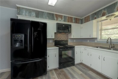 307 Holiday Cir, Pineville, LA 71360 - photo 5