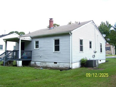 571 Laurel St, Franklin, VA 23851 - photo 5