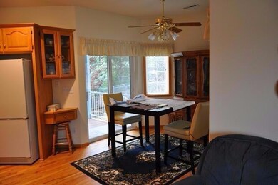 1105 NW Regent Dr, Grants Pass, OR 97526 - photo 6