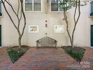 320 S Cedar St unit E, Charlotte, NC 28202 - photo 3