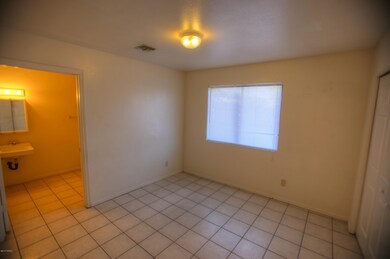 218 W Roger Rd unit 2, Tucson, AZ 85705 - photo 6