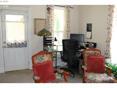 1407 9th St, Baker City, OR 97814 - photo 3