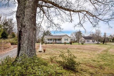 690 Mocksville Hwy, Statesville, NC 28625 - photo 3