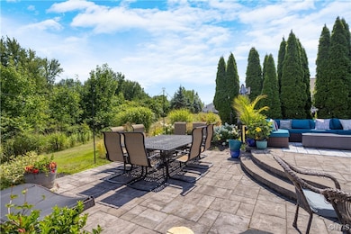 240 Marine View Dr, Chittenango, NY 13037 - photo 4