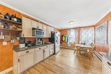 5 Pleasant St unit 2, Lincoln, NH 03251 - photo 4