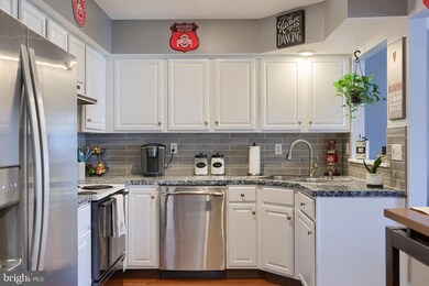 4077 Laurel Ln, Mount Joy, PA 17552 - photo 4