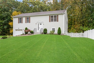 Large front yard tucked in a quiet cul de sac. Pri