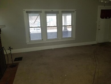 1728 lakeview lr