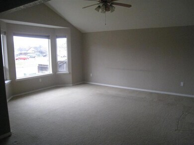 1370 Vista Dr, Central Point, OR 97502 - photo 2