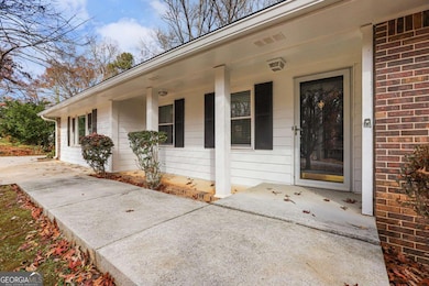 558 Dorsey Cir SW unit 3, Lilburn, GA 30047 - photo 4