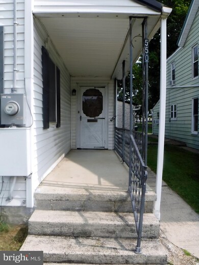 550 S 2nd St, Chambersburg, PA 17201 - photo 2