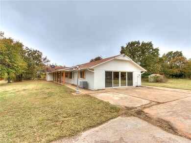 15300 Walker Rd, Shawnee, OK 74801 - photo 2