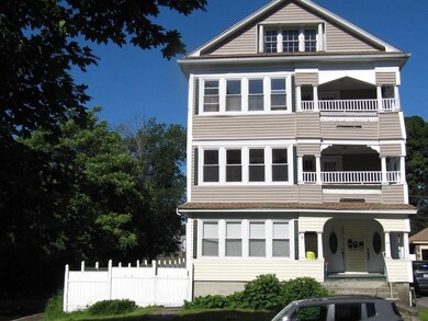 39 Woodford St unit 1, Worcester, MA 01604 - photo 3