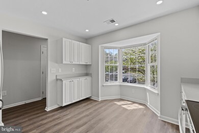 2484 Wentworth Dr, Crofton, MD 21114 - photo 5