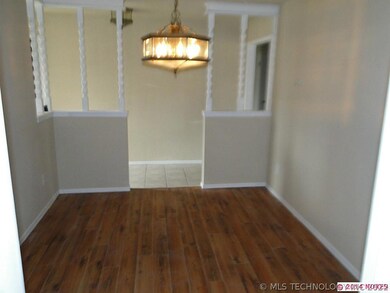 Formal Dining