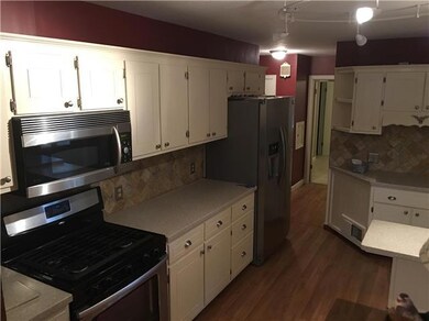 5804 Garnett St, Shawnee, KS 66203 - photo 5