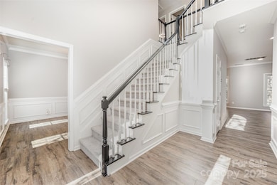 2507 Bathgate Ln, Matthews, NC 28105 - photo 3