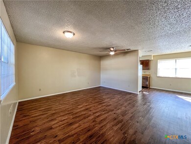 1301 Azalea Ln, New Braunfels, TX 78130 - photo 2