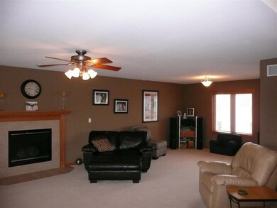 865 Ashworth Dr, Oregon, WI 53575 - photo 5